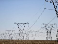 Aneel anuncia bandeira tarifária vermelha para agosto