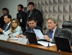 Senado aprova “minirreforma trabalhista” sem previsão de trabalho aos domingos