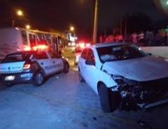 Suspeito de roubar carro é baleado em perseguição policial na Zona Oeste de Natal