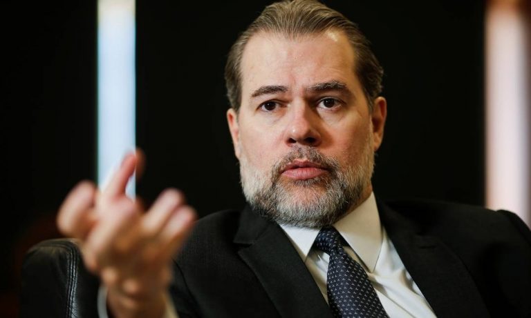 x84557575_President-of-Brazils-Supreme-Federal-Court-Dias-Toffoli-attends-an-interview-with-Reuters.jpg.pagespeed.ic_.frmhp5_Z-_