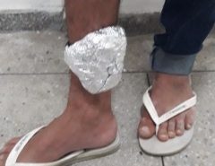 Homem com tornozeleira eletrônica é preso após trocar tiros com a PM