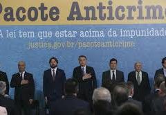 Ministro do TCU suspende campanha do pacote anticrime