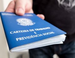 Número de desempregados cai, mas ainda atinge 12,4 milhões de brasileiros