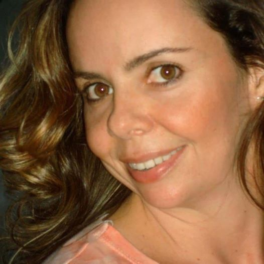 mulher esfaqueada