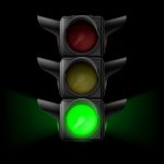 semaforo-com-verde-aceso_157999-1561
