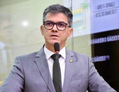 RN: Aliado de Witzel tenta colar em Bolsonaro