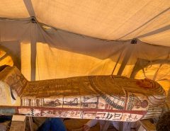 Achado: Egito anuncia a descoberta de 14 sarcófagos com cerca de 2,5 mil anos em Saqqara