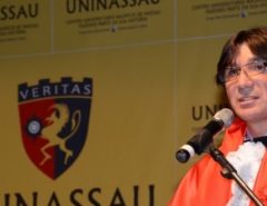 Paraibano, ex-engraxate, compra a dona da UNP no Brasil por R$ 4 bilhões