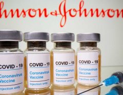 EFEITO BOLSONARO: Johnson & Johnson negocia venda de vacina contra Covid-19 para o Brasil