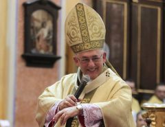 Coroinhas detalham denúncias contra arcebispo de Belém: “Me tocou e rezou”