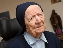 COVID-19: Segunda pessoa mais velha do mundo, freira de 116 anos supera a Covid-19