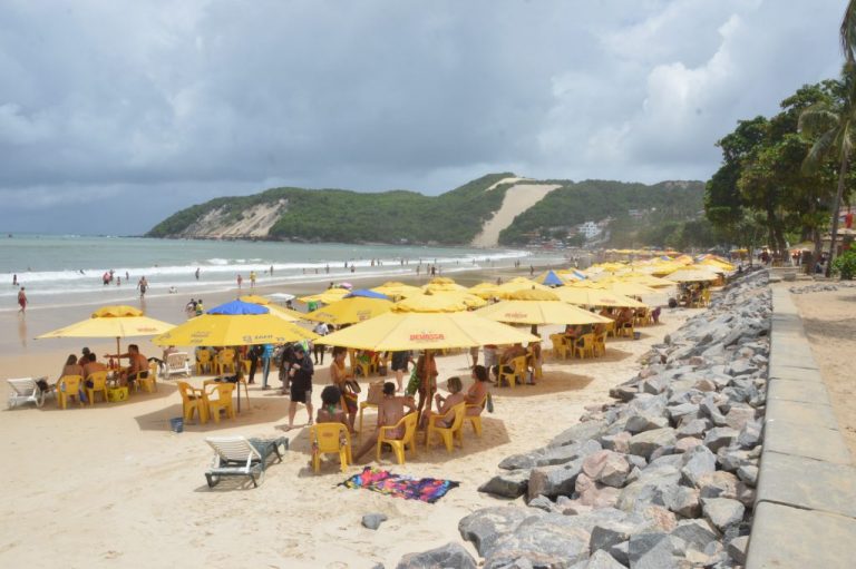 Praia-de-ponta-negra