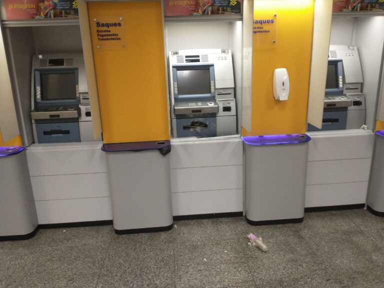 Bancos do Alecrim