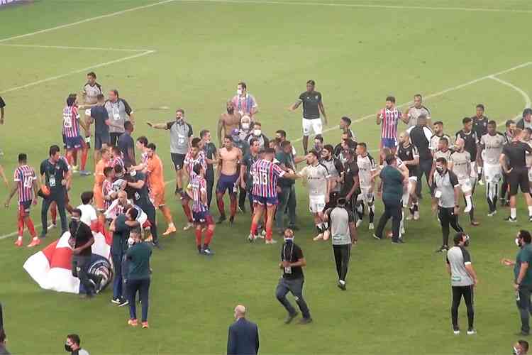 briga no campo