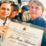 bOLOSNARO E VEREADOR DE EXTREMOZ