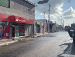 Quadrilha explode banco, atira em agências bancárias e no batalhão da PM em Ceará-Mirim