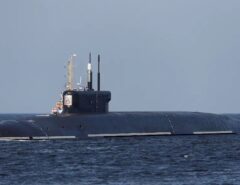 Rússia faz exercícios com forças nucleares após ordem de Putin de alerta máximo