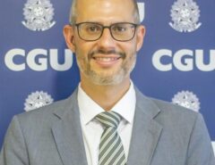 Bolsonaro nomeia Victor Godoy como ministro interino da Educação