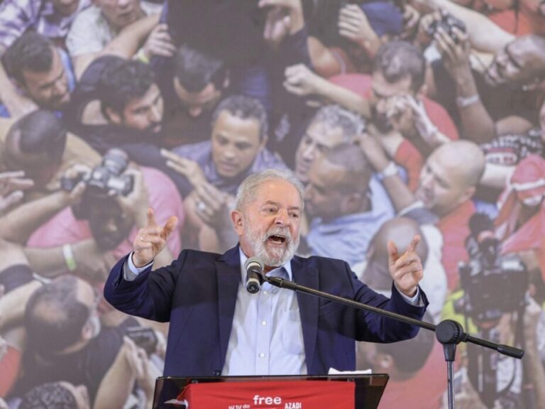 Lula impressa