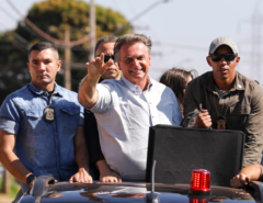 Bolsonaro diz que governadores do Nordeste tentam “extorquir” eleitores