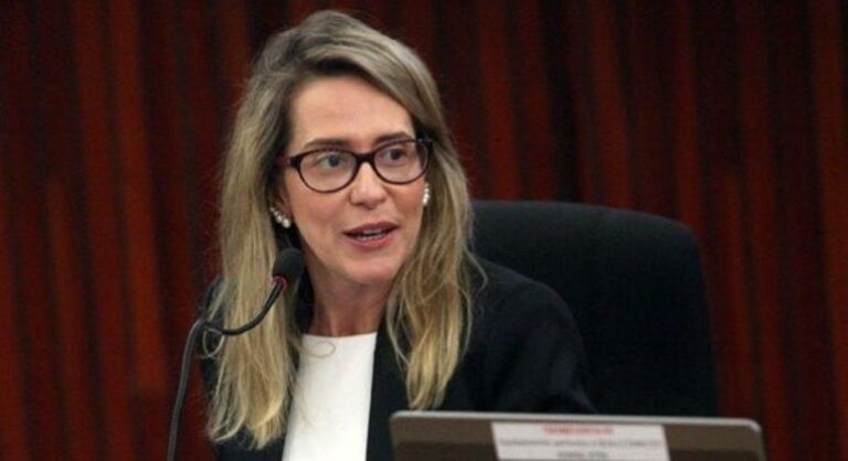 Ministra