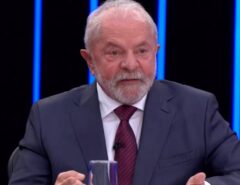 VÍDEO UM DESASTRE CHAMADO PT: William Waack coloca Lula no canto da parede