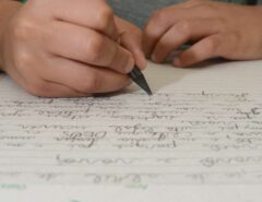 Jovem escreve carta ao Papai Noel e pede “carne, leite e biscoito”