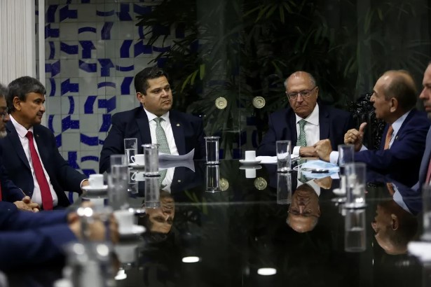 senadores