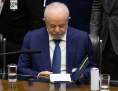 Ao menos 3 ações podem cassar chapa de Lula no TSE e deixá-lo inelegível