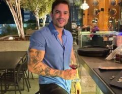 Cadeia: Cantor Filho Araújo é preso por suspeita de agredir namorada em Natal