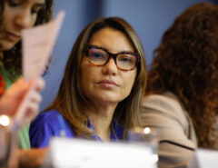 AGU dá 24h para Meta e TikTok excluírem posts sobre Lula e Janja na Rússia