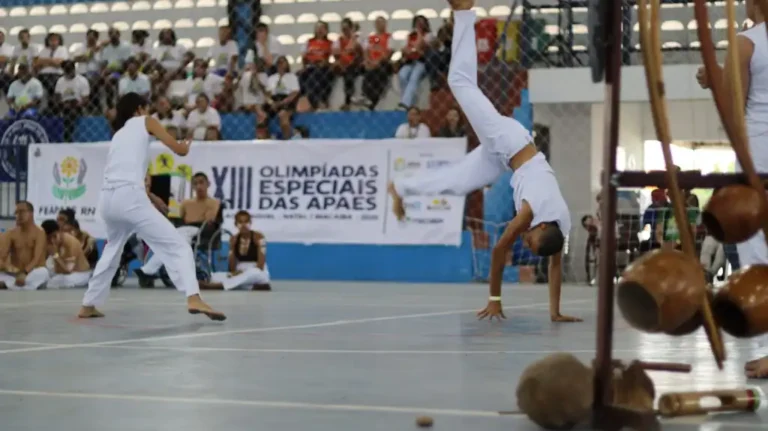 CAPOEIRA