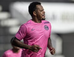 Ex-Botafogo e Santos, craque de time do RN é internado após ser espancado em partida de futebol