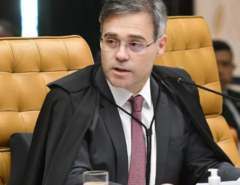 Mendonça prorroga inquérito do caso Master por 60 dias a pedido da PF e defesa de Vorcaro discute delação