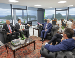 STF, Congresso e governo discutem aumento do teto salarial como moeda de troca por fim de ‘penduricalhos’