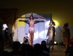 Paixão de Cristo reúne grande público na paróquia do Vilar