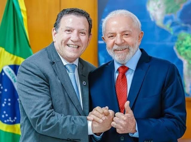 lULA E ACESSOR