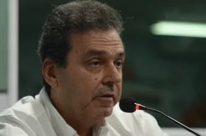 carlos eduardo