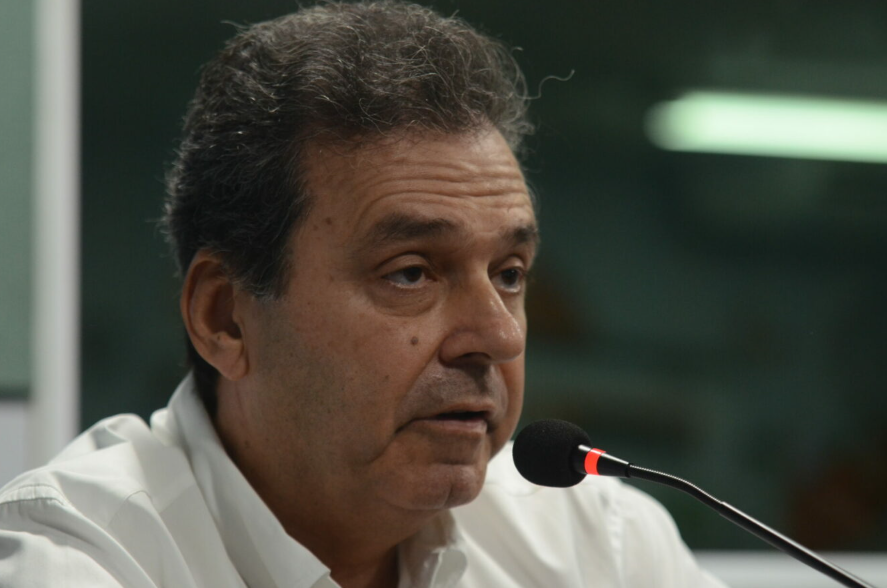 carlos eduardo